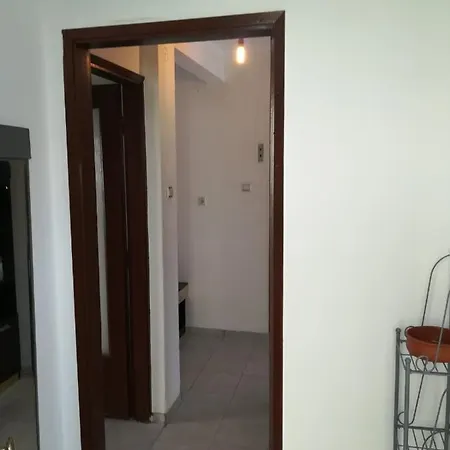 White Coral Nyaraló Paralía