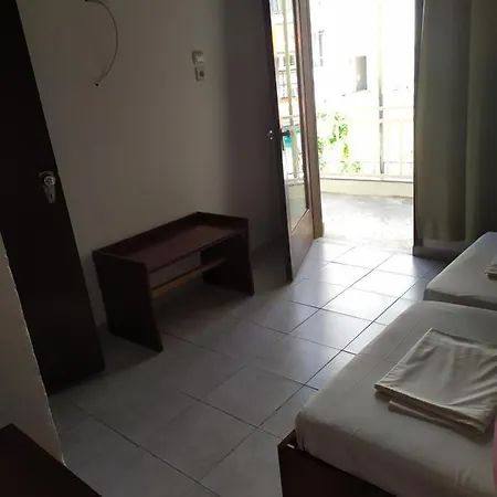 White Coral * Paralía